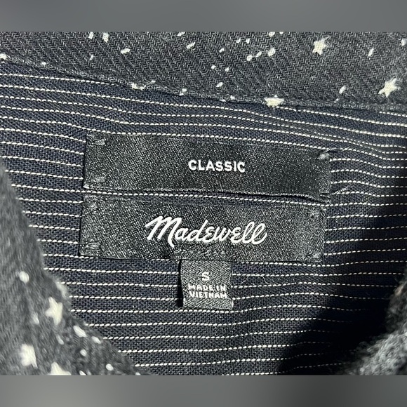 Madewell Oversized Ex-Boyfriend Button Down - Picture 3 of 6